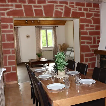 Maison Garde De Barriere Holiday home
