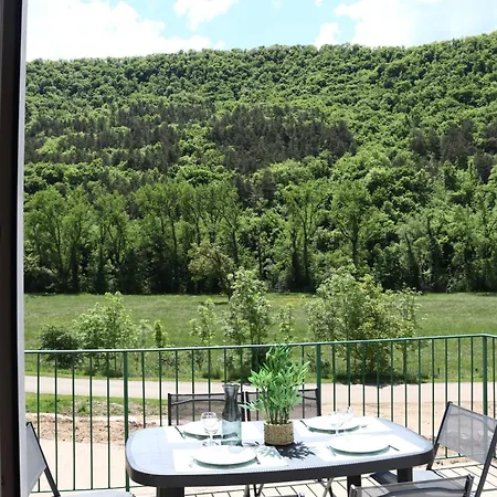 Maison Garde Barriere * Canilhac